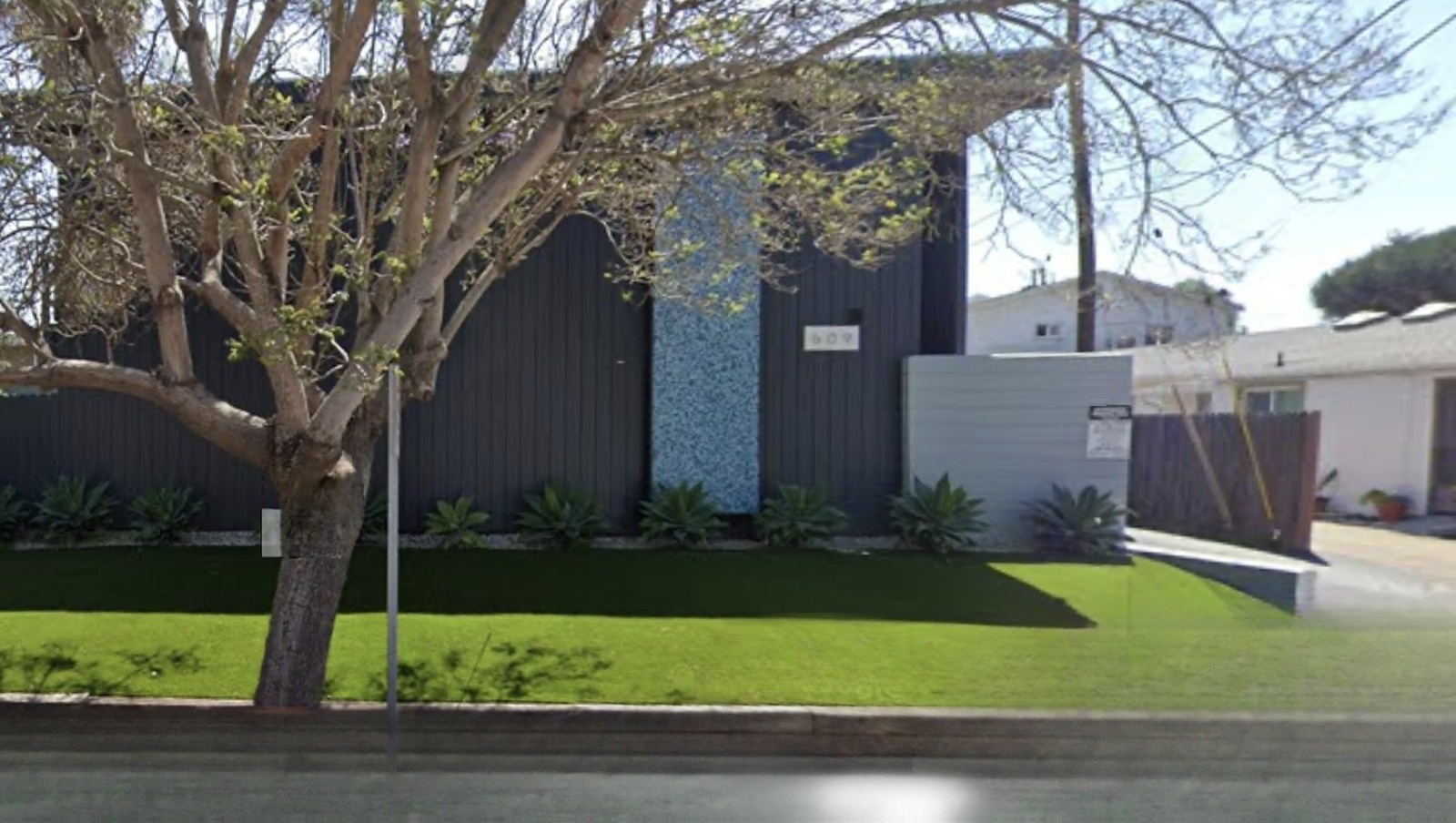 Holiday Plaza Apartments exterior at 609 De La Vina St, Santa Barbara